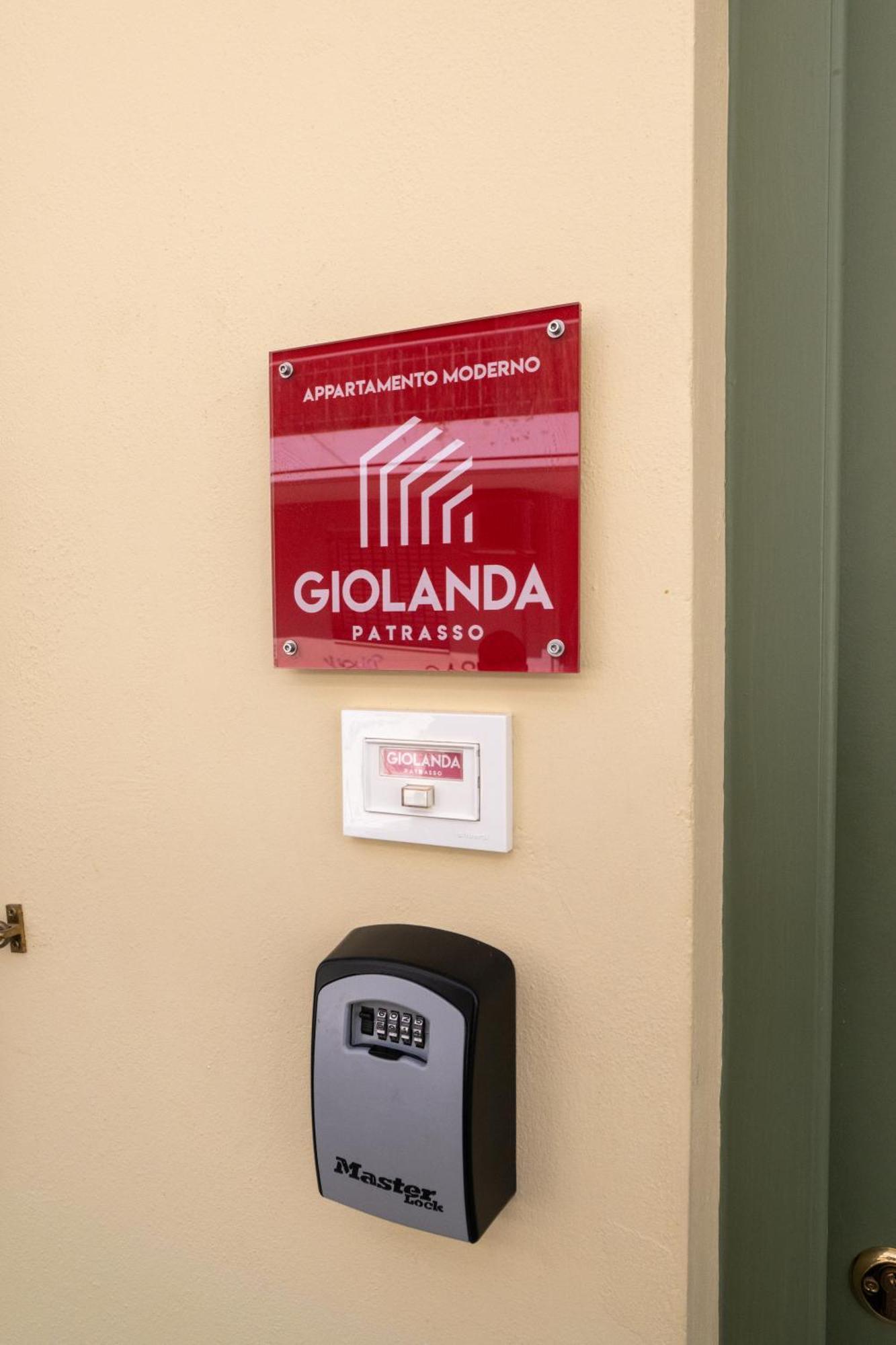 Giolanda Patrasso - Modern Apartment In The Center Of Patras Zewnętrze zdjęcie